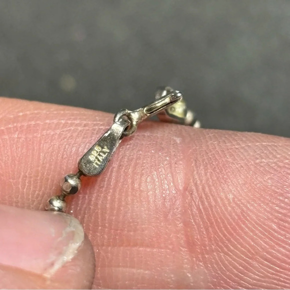 Sterling Silver 925 #1 Mom Heart Shaped Pendant On A 24 Inch sterling Bead Chain - Picture 4 of 6